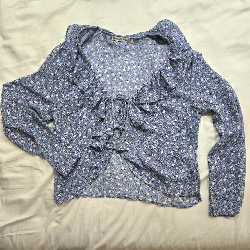 Tie Front Ruffle Blouse - Picture 3 of 4